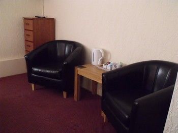 Benson - Small Families & Couples Only 3*