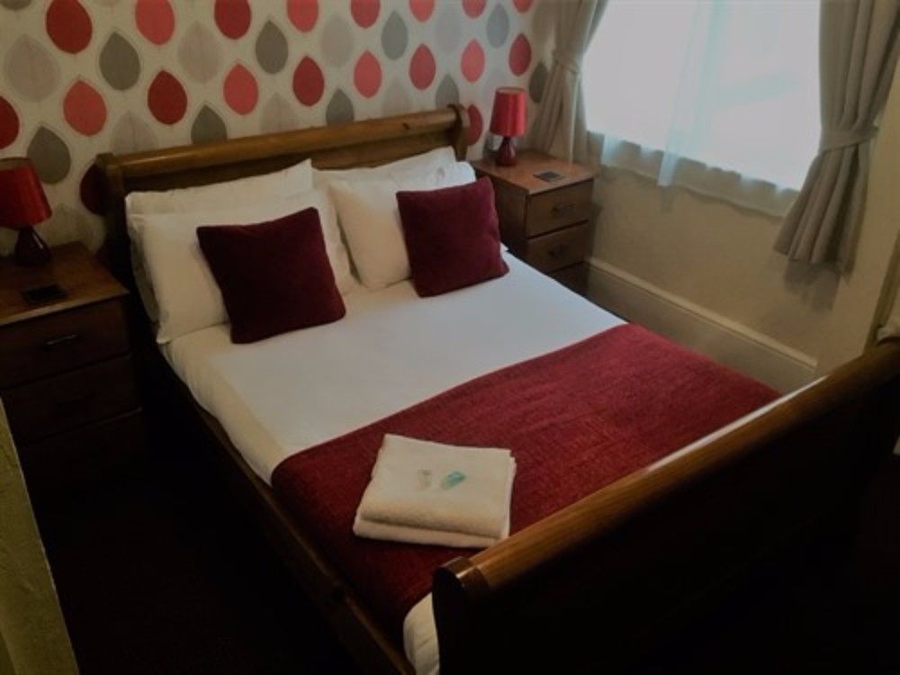 Benson - Small Families & Couples Only Blackpool